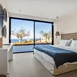 Villa Mamasana - New Magnificent With Infinity Pool & Tennis! *