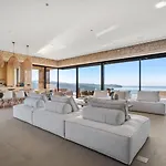Villa Mamasana - New Magnificent With Infinity Pool & Tennis! *
