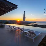 Mamasana - New Magnificent With Infinity Pool & Tennis! *