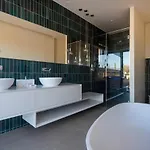 Villa Mamasana - New Magnificent With Infinity Pool & Tennis!