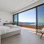 Mamasana - New Magnificent With Infinity Pool & Tennis! *