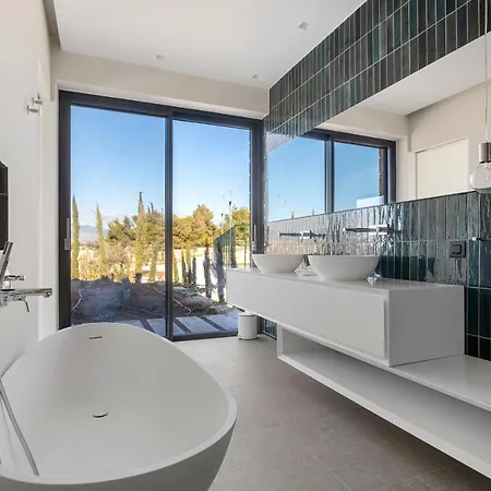 Mamasana - New Magnificent With Infinity Pool & Tennis!