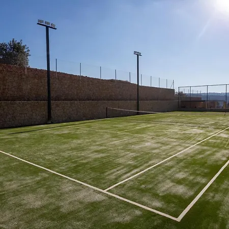 Vila Mamasana - New Magnificent With Infinity Pool & Tennis! *