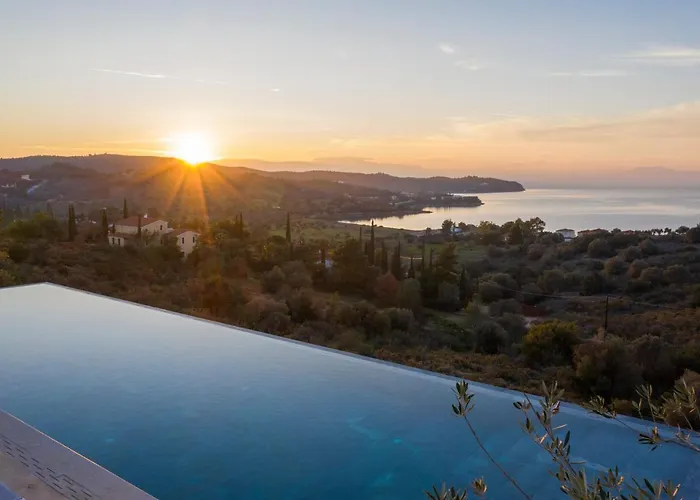 Mamasana - New Magnificent With Infinity Pool & Tennis!